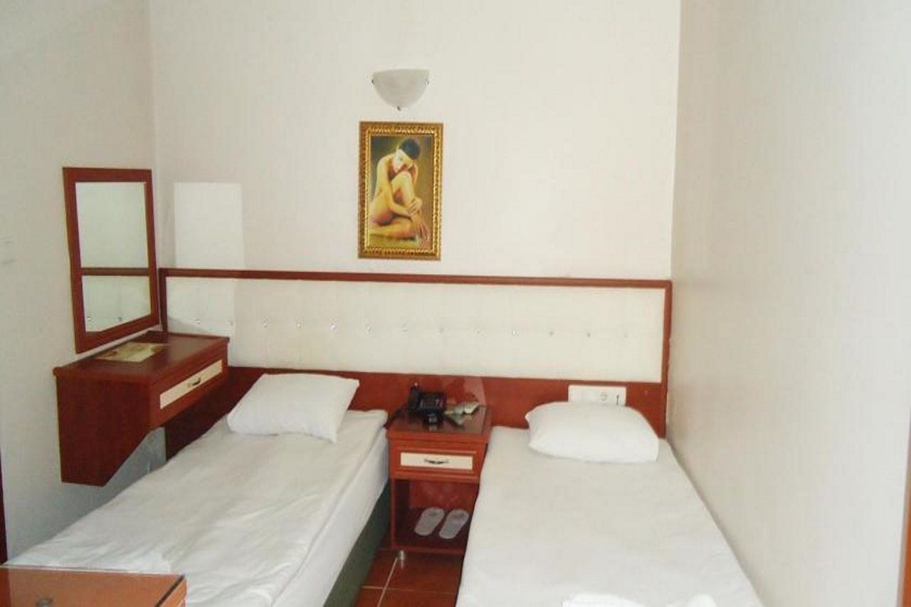 Vatan Hotel İzmir Ngoại thất bức ảnh